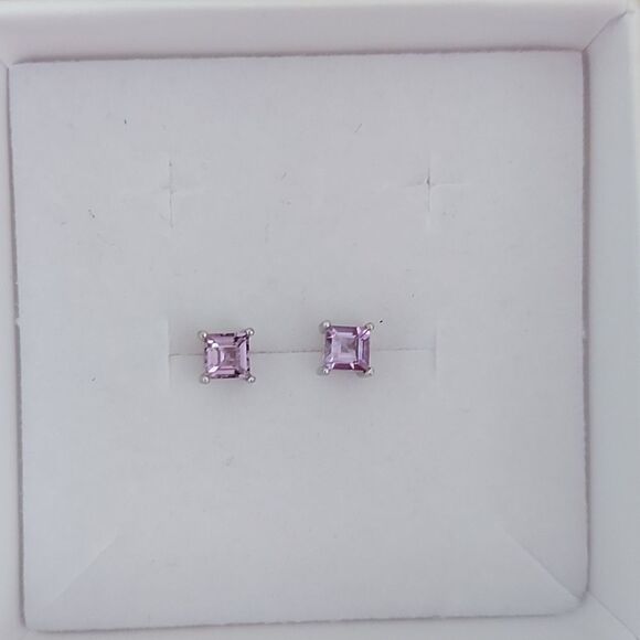 0.56 Carat Brazilian Amethyst Earrings - Picture 5 of 9